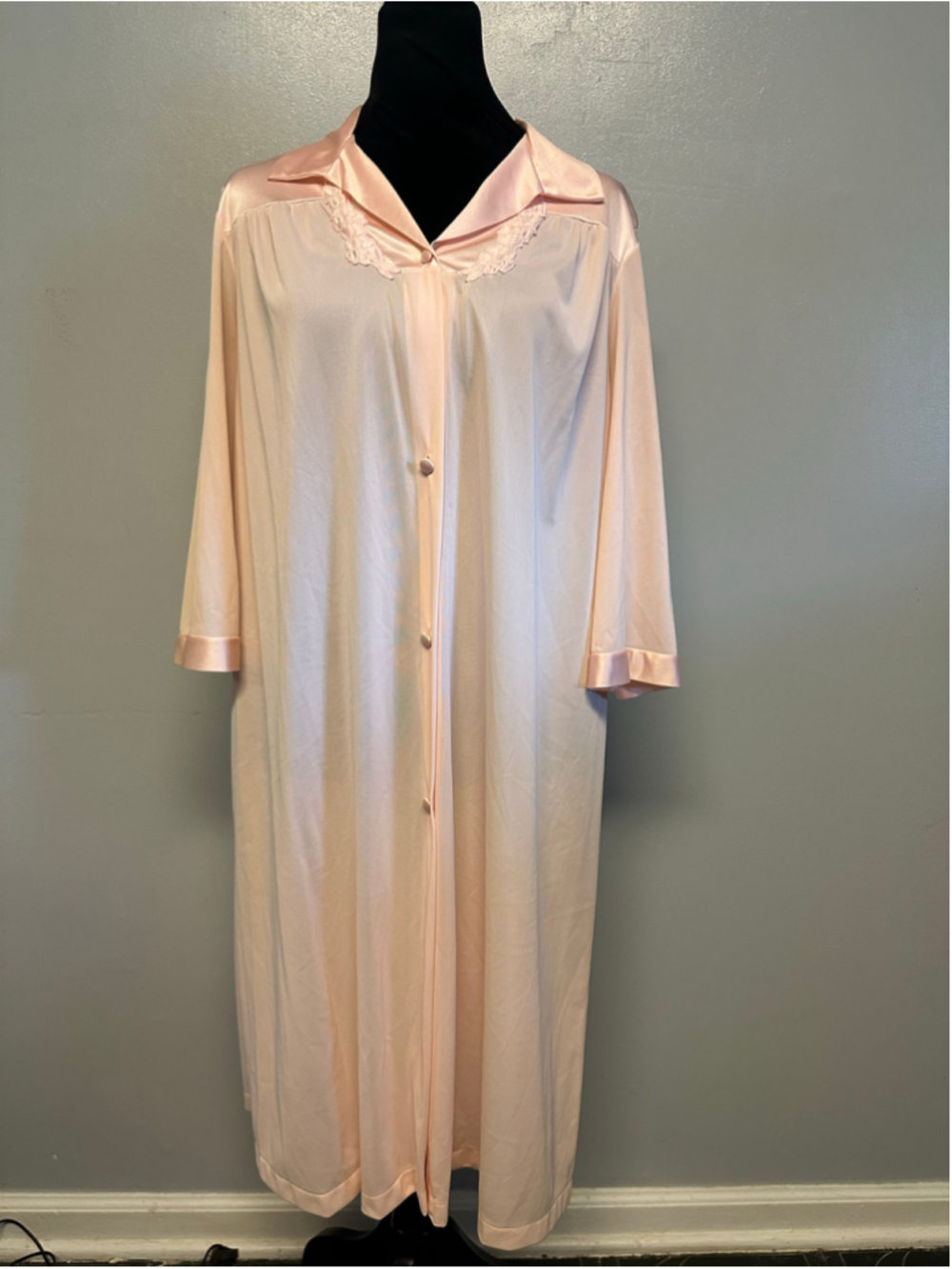 Vintage Vanity Fair Vintage Nylon Robe Size Small Pink Night Gown Lingerie Lace
